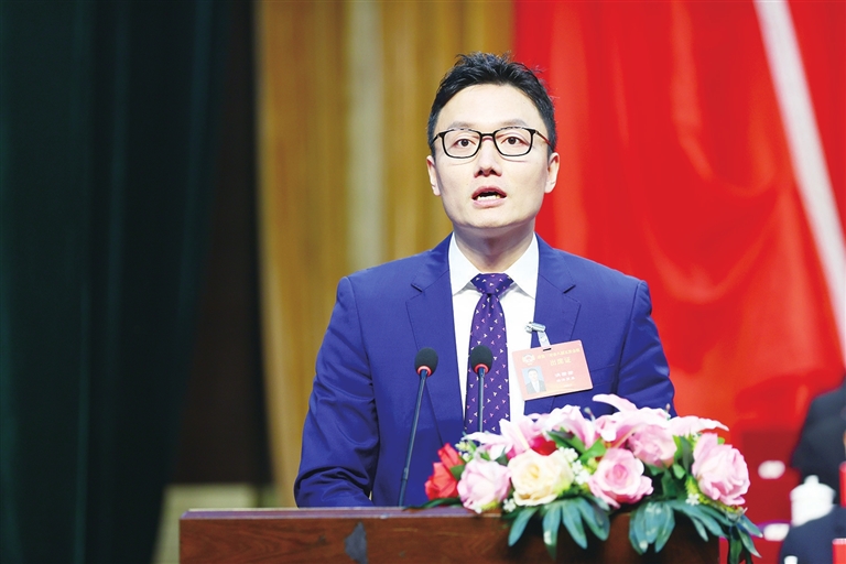 市政协委员：洪橙橙